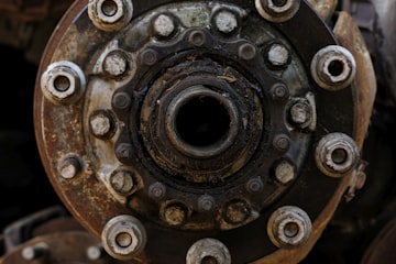Corroded brake hub before work