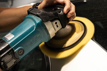 Machine polisher on paintwork